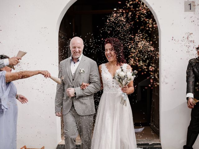 La boda de Kike y Fatima en Cala De San Vicente Ibiza, Islas Baleares 23