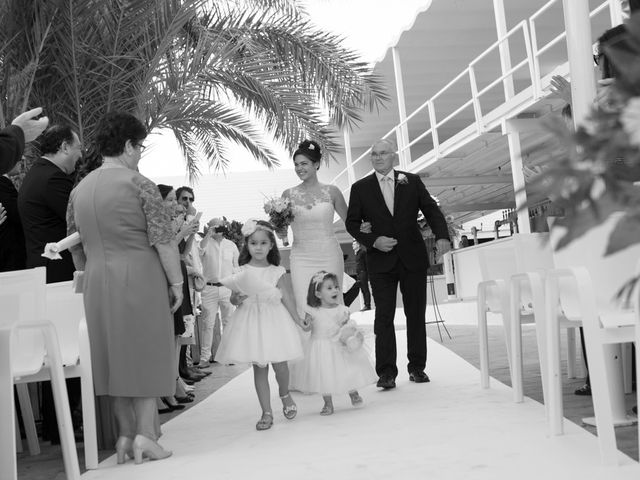 La boda de Javier y Chari en Alacant/alicante, Alicante 16
