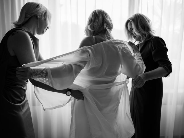 La boda de Mario y Ale en Santi Petri, Cádiz 25