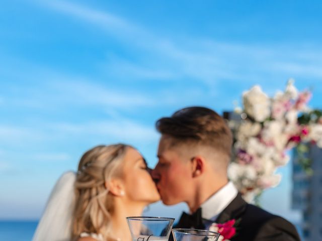 La boda de Vladimir y Yana en Alacant/alicante, Alicante 18