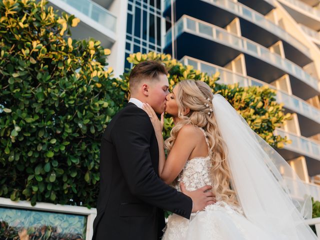 La boda de Vladimir y Yana en Alacant/alicante, Alicante 24