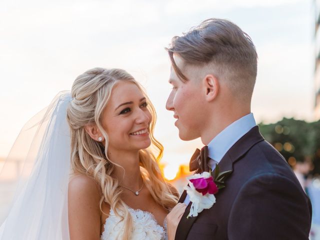 La boda de Vladimir y Yana en Alacant/alicante, Alicante 28