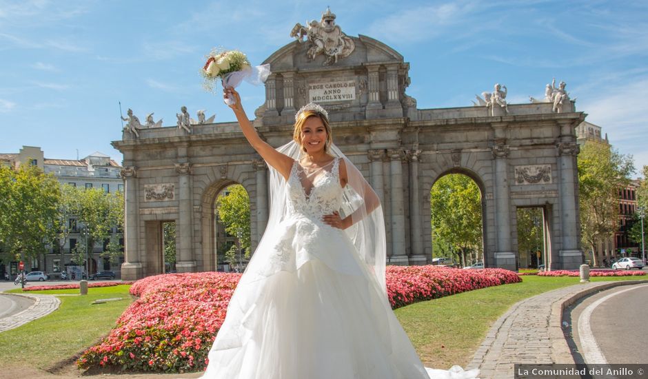 La boda de Daniel y Rosa en Madrid, Madrid