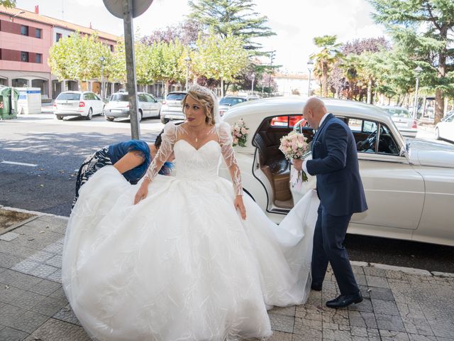 La boda de Jonathan y Pilar en Palencia, Palencia 16
