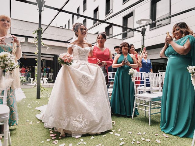 La boda de Diego  y Yenmari  en Pinto, Madrid 38