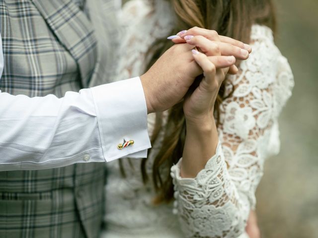 La boda de Alejandro  y Ariadna en Mogro, Cantabria 1