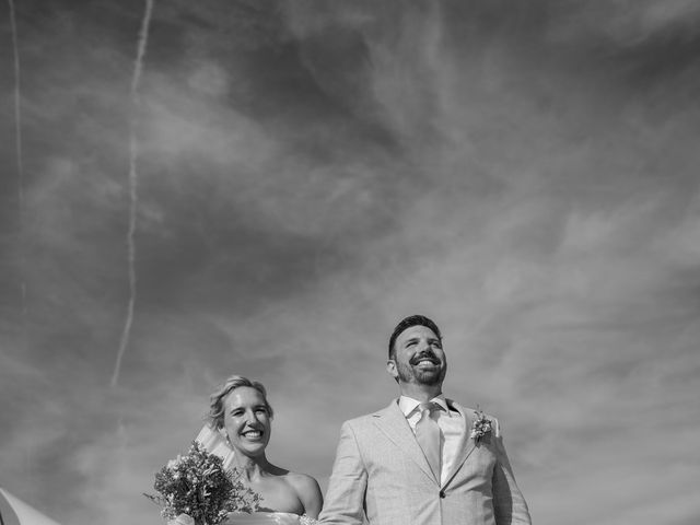 La boda de Luke y Jemma en Calella, Barcelona 95