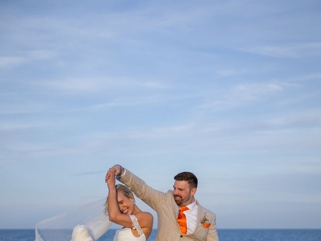 La boda de Luke y Jemma en Calella, Barcelona 143
