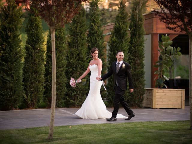 La boda de Carlos  y Mariona en Sant Fost De Campsentelles, Barcelona 32