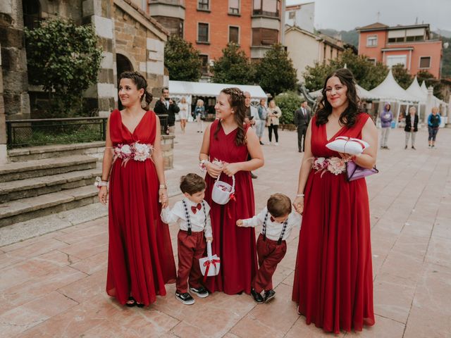 La boda de Daniel y Alba en Moreda De Aller, Asturias 28