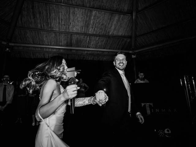 La boda de Víctor y Paula en Granada, Granada 46