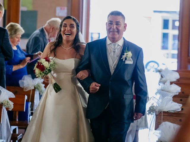 La boda de Abraham  y Jennifer  en Vilanova I La Geltru, Barcelona 3