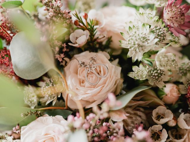 La boda de Silvia y Enaitz en Donostia-San Sebastián, Guipúzcoa 11