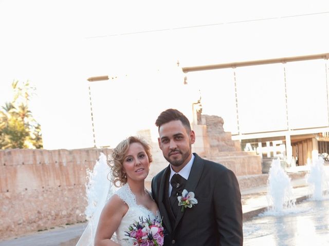La boda de Alberto y Leticia en Elx/elche, Alicante 17