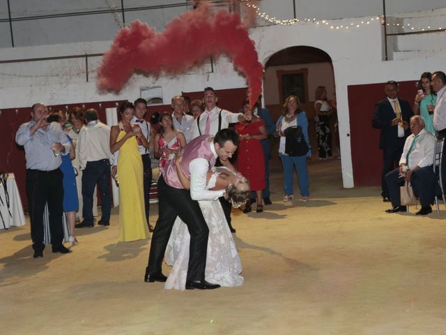 La boda de Javier y Mª Ángeles en Badajoz, Badajoz 26