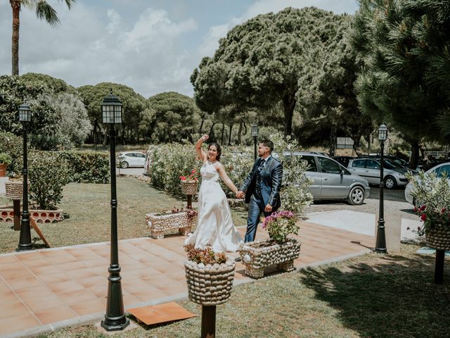 La boda de Lidia y Nehemias en El Rompido, Huelva 23