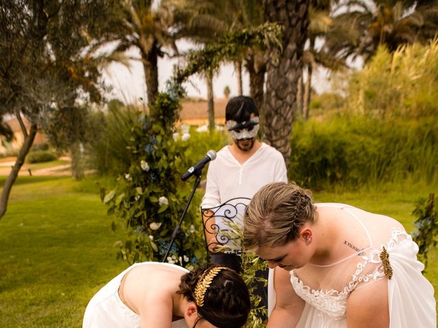 La boda de Gloria y Elena en Vilafranca De Bonany, Islas Baleares 36