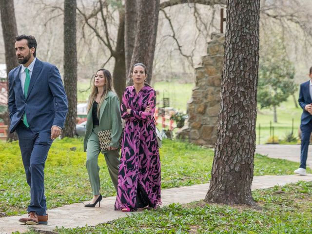 La boda de Marcos y Cristina en Garray, Soria 26