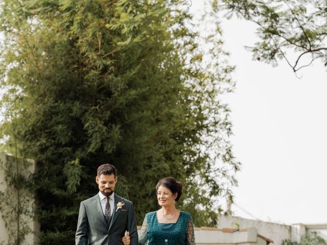 La boda de Noelia y Javi en Valencia, Valencia 22
