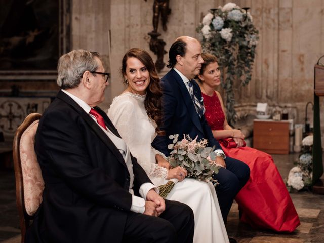 La boda de María y Luis en Valverdon, Salamanca 60