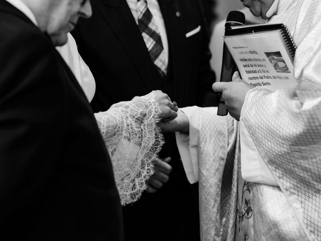 La boda de María y Luis en Valverdon, Salamanca 74