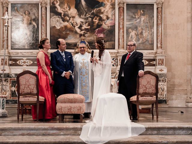 La boda de María y Luis en Valverdon, Salamanca 86