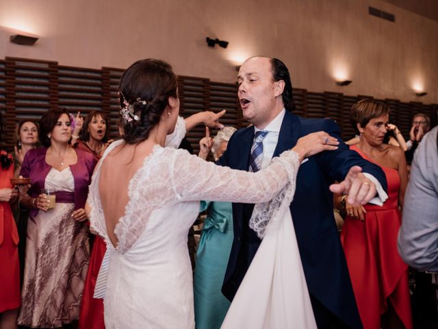 La boda de María y Luis en Valverdon, Salamanca 165