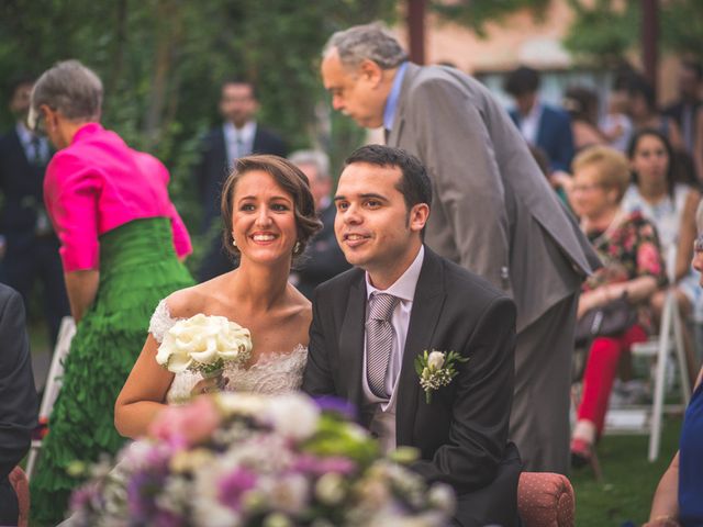 La boda de Dani y Laura en Torrecaballeros, Segovia 16