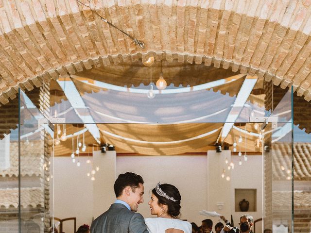 La boda de Juan y Laura en Alcala De Guadaira, Sevilla 69