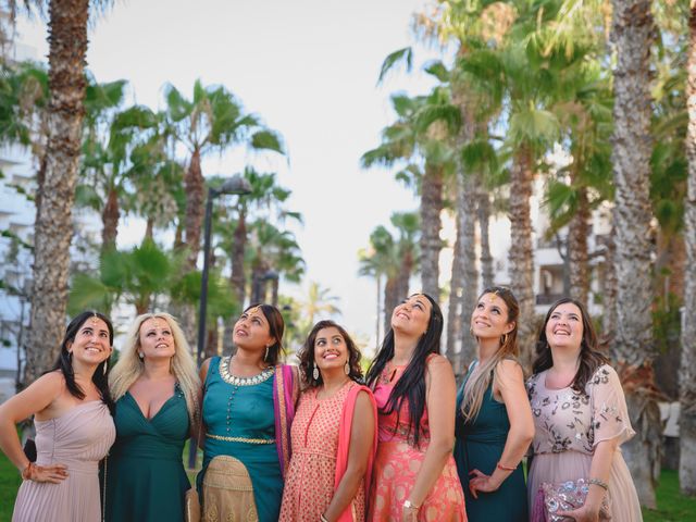 La boda de Sawan y Makena en Playa De Las Americas, Santa Cruz de Tenerife 34