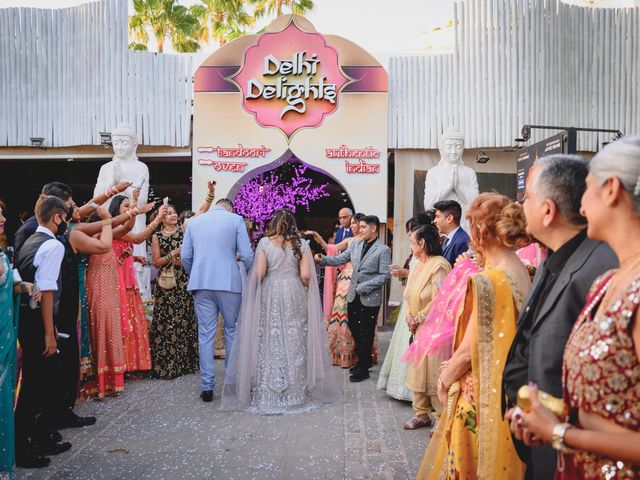 La boda de Sawan y Makena en Playa De Las Americas, Santa Cruz de Tenerife 37