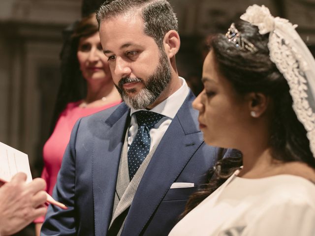 La boda de Evaristo y Lua en Sanlucar La Mayor, Sevilla 19