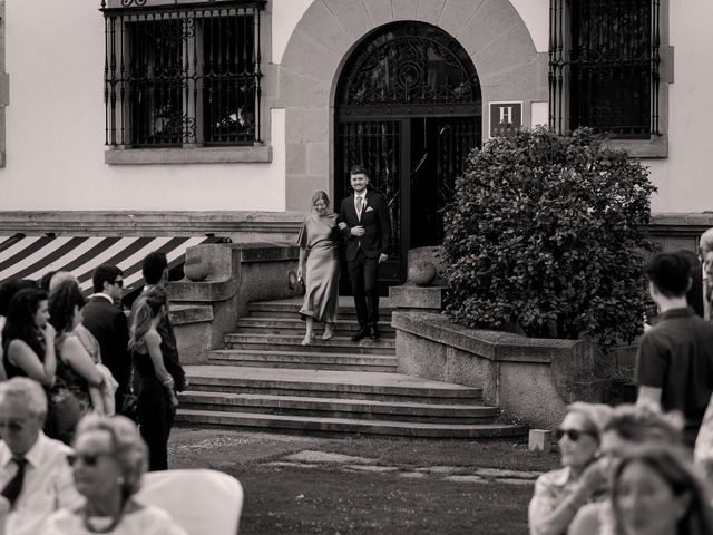 La boda de Borja y Elaia en Getxo, Vizcaya 30