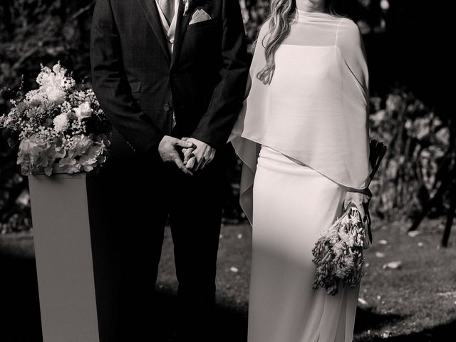 La boda de Borja y Elaia en Getxo, Vizcaya 43