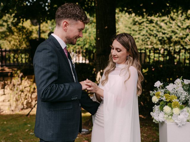 La boda de Borja y Elaia en Getxo, Vizcaya 56