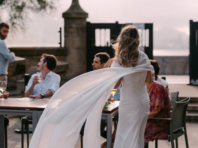 La boda de Borja y Elaia en Getxo, Vizcaya 66
