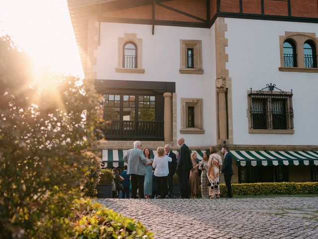 La boda de Borja y Elaia en Getxo, Vizcaya 67