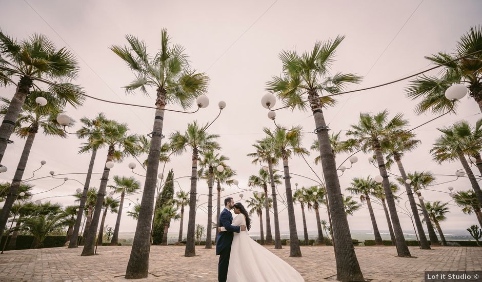 La boda de Evaristo y Lua en Sanlucar La Mayor, Sevilla