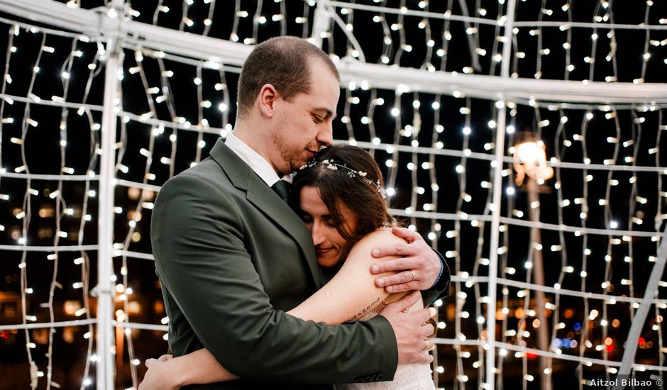 La boda de Gorka y Arima en Bilbao, Vizcaya