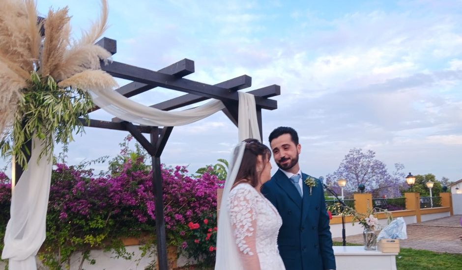 La boda de Julio  y Sara  en Dos Hermanas, Sevilla