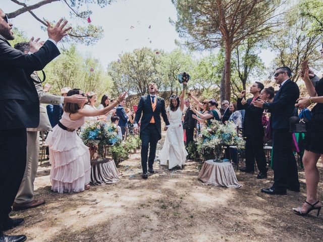 La boda de Manuel y Miriam en Valdemorillo, Madrid 24