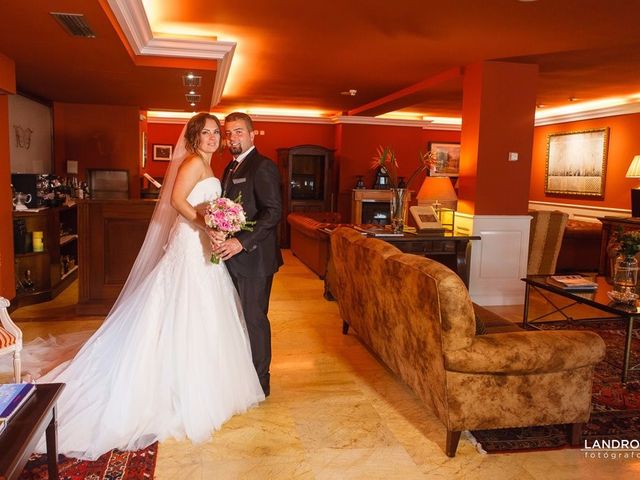 La boda de Eloy y Estibaliz en Capela (Capela, A), A Coruña 28