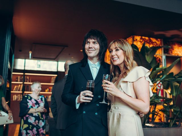 La boda de Michael y Verona en Sant Fost De Campsentelles, Barcelona 122