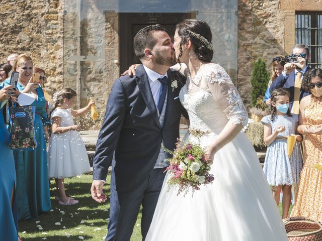 La boda de Dani y Miriam en San Cucao, Asturias 27