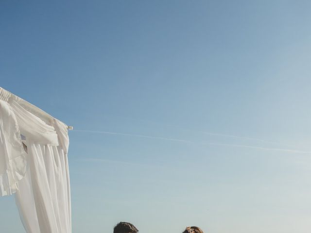 La boda de Carlos y Carolina en Calp/calpe, Alicante 24