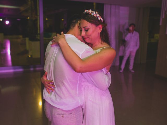 La boda de Carlos y Carolina en Calp/calpe, Alicante 51