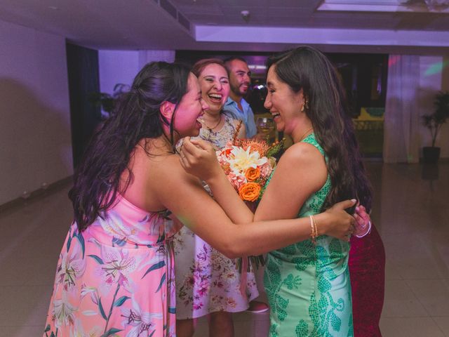 La boda de Carlos y Carolina en Calp/calpe, Alicante 59