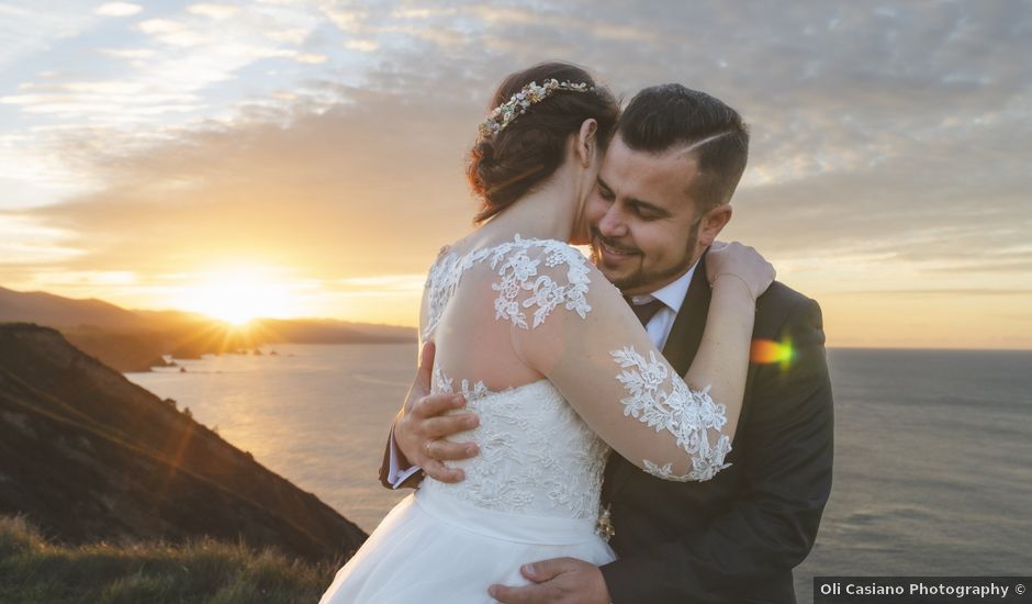 La boda de Dani y Miriam en San Cucao, Asturias