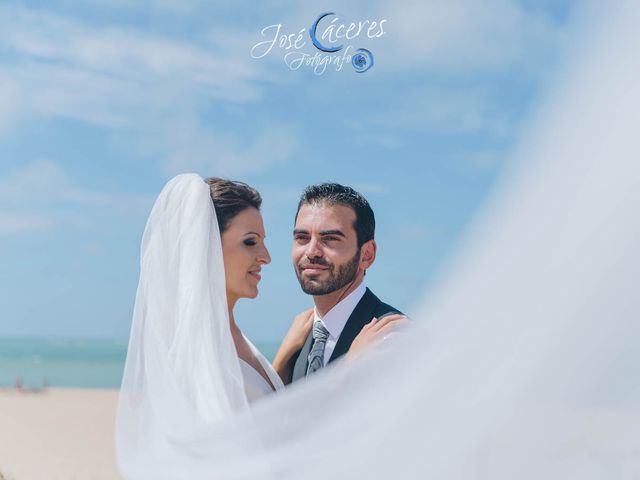 La boda de Alejandro y Estefania en Chiclana De La Frontera, Cádiz 23