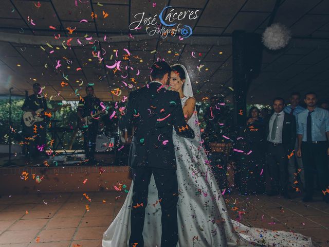 La boda de Alejandro y Estefania en Chiclana De La Frontera, Cádiz 36